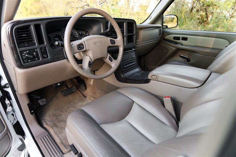 2006 GMC Sierra 1500 Denali   - Photo 64 - Rockville, MD 20850