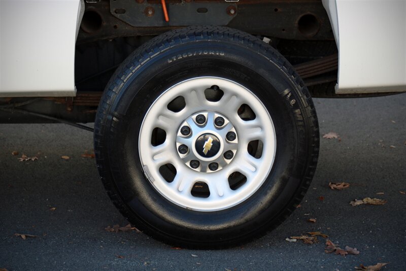 2012 Chevrolet Silverado 2500 Work Truck  4WD - Photo 39 - Rockville, MD 20850