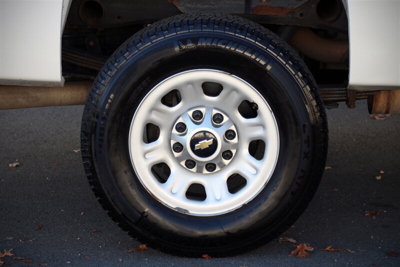 2012 Chevrolet Silverado 2500 Work Truck  4WD - Photo 37 - Rockville, MD 20850