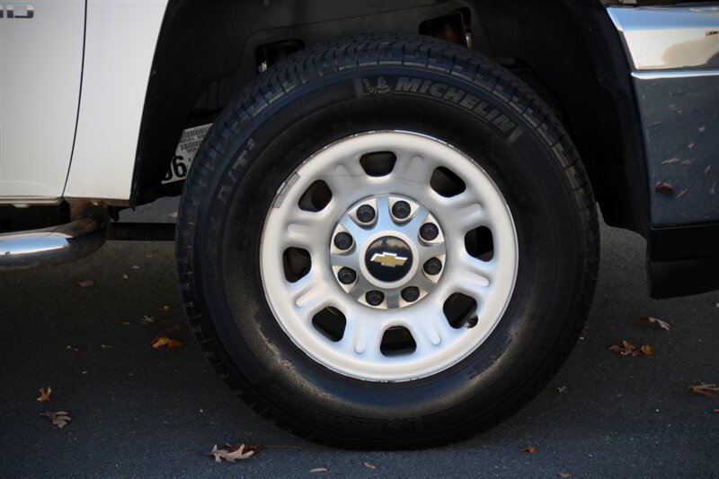 2012 Chevrolet Silverado 2500 Work Truck  4WD - Photo 36 - Rockville, MD 20850