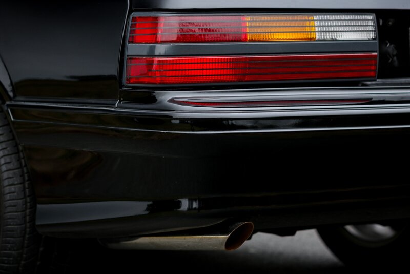 1993 Ford Mustang SVT Cobra   - Photo 43 - Rockville, MD 20850