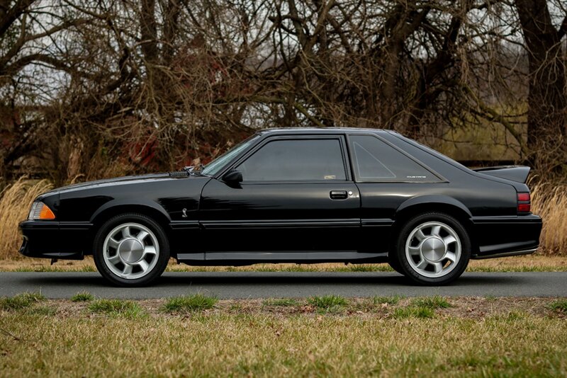 1993 Ford Mustang SVT Cobra   - Photo 14 - Rockville, MD 20850