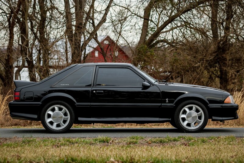 1993 Ford Mustang SVT Cobra   - Photo 15 - Rockville, MD 20850