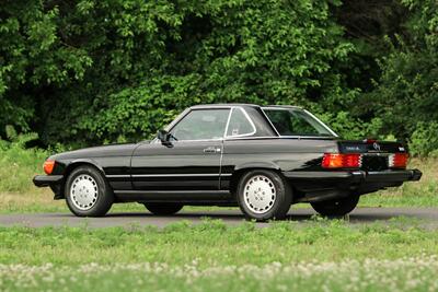 1989 Mercedes-Benz 560-Class 560 SL   - Photo 9 - Rockville, MD 20850