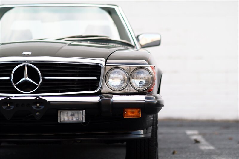 1989 Mercedes-Benz 560-Class 560 SL   - Photo 22 - Rockville, MD 20850