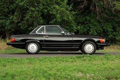 1989 Mercedes-Benz 560-Class 560 SL   - Photo 7 - Rockville, MD 20850