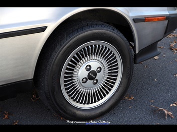 1981 DeLorean DMC-12   - Photo 29 - Rockville, MD 20850