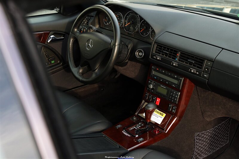 2001 Mercedes-Benz SL 500   - Photo 64 - Rockville, MD 20850