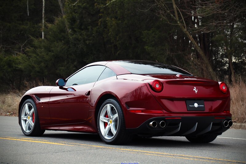 2015 Ferrari California T   - Photo 2 - Rockville, MD 20850