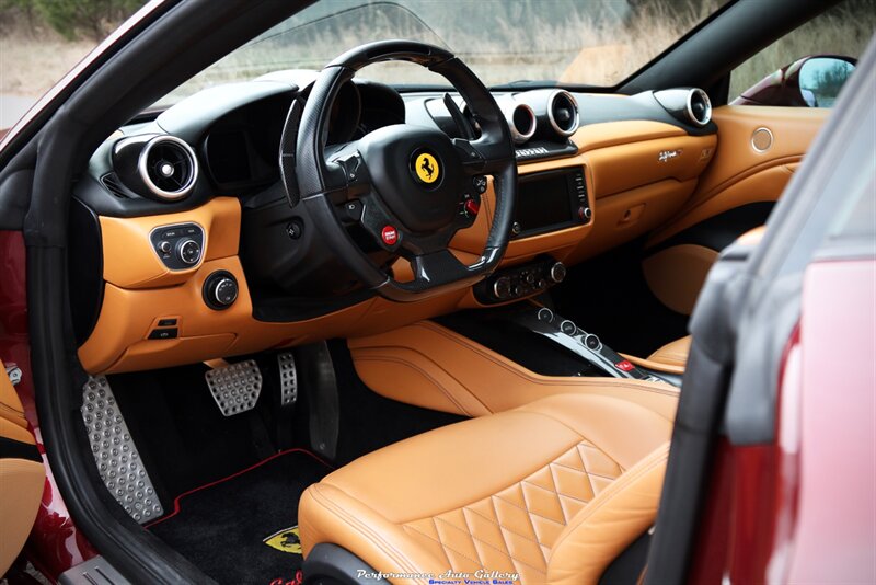 2015 Ferrari California T   - Photo 3 - Rockville, MD 20850