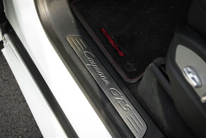 2014 Porsche Cayenne GTS   - Photo 79 - Rockville, MD 20850