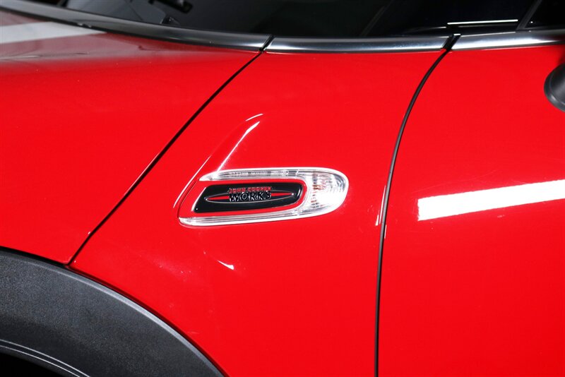 2019 MINI Hardtop 2 Door John Cooper Works   - Photo 40 - Rockville, MD 20850