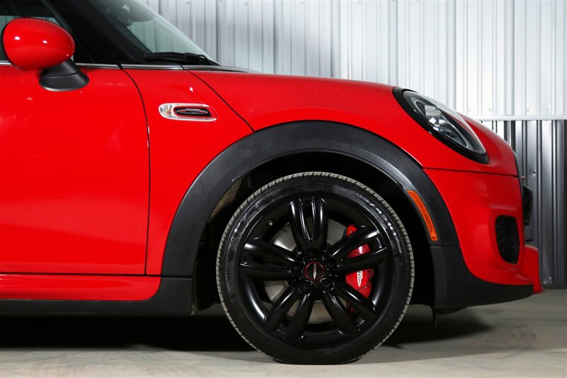 2019 MINI Hardtop 2 Door John Cooper Works   - Photo 26 - Rockville, MD 20850