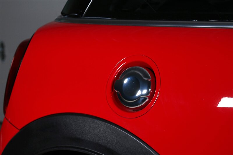 2019 MINI Hardtop 2 Door John Cooper Works   - Photo 36 - Rockville, MD 20850