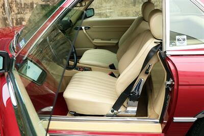 1989 Mercedes-Benz 560-Class 560 SL   - Photo 4 - Rockville, MD 20850