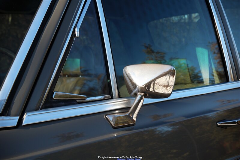 1972 Mercedes-Benz 280SE 4.5   - Photo 31 - Rockville, MD 20850