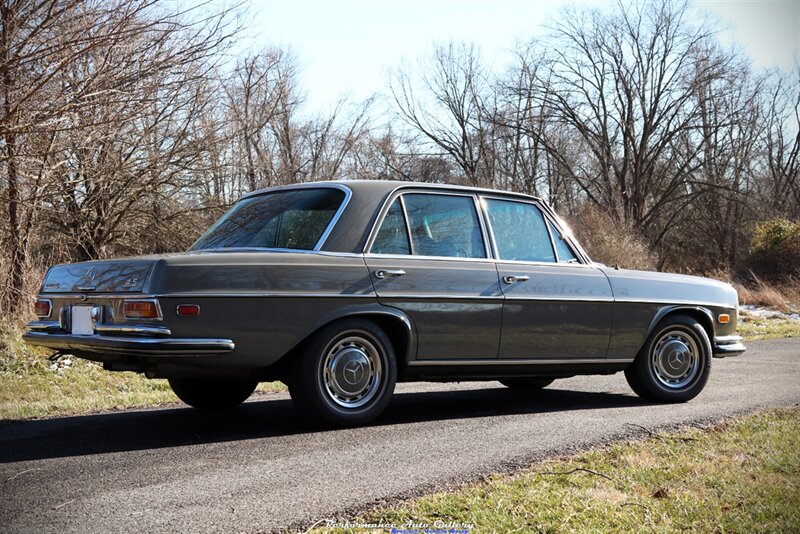 1972 Mercedes-Benz 280SE 4.5   - Photo 2 - Rockville, MD 20850