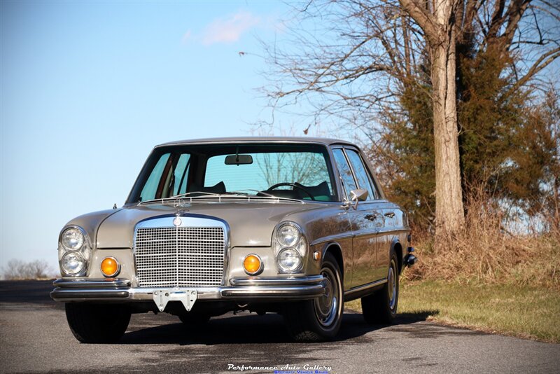 1972 Mercedes-Benz 280SE 4.5   - Photo 11 - Rockville, MD 20850