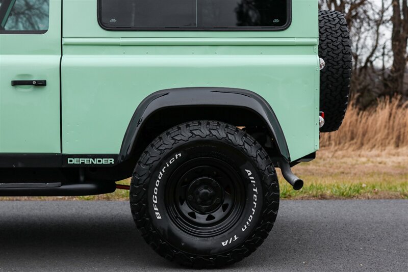 1996 Land Rover Defender 90 300TDi 5 Speed   - Photo 13 - Rockville, MD 20850