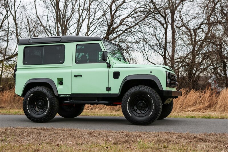 1996 Land Rover Defender 90 300TDi 5 Speed   - Photo 11 - Rockville, MD 20850