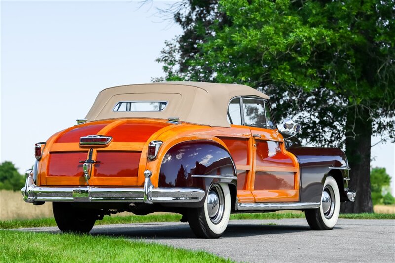 1947 Chrysler Town & Country Woodie Convertible   - Photo 2 - Rockville, MD 20850