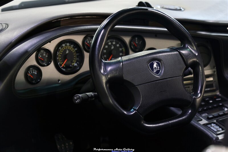 1999 Lamborghini Diablo VT Roadster   - Photo 29 - Rockville, MD 20850