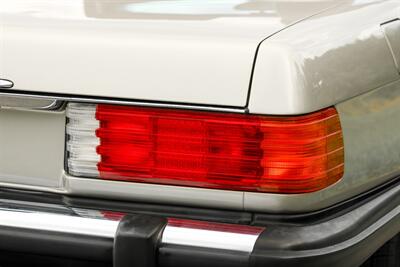 1988 Mercedes-Benz 560-Class 560SL   - Photo 43 - Rockville, MD 20850