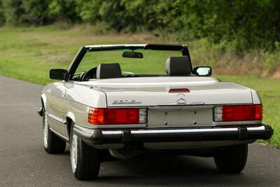 1988 Mercedes-Benz 560-Class 560SL   - Photo 4 - Rockville, MD 20850