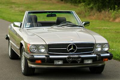 1988 Mercedes-Benz 560-Class 560SL   - Photo 3 - Rockville, MD 20850