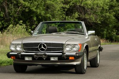 1988 Mercedes-Benz 560-Class 560SL   - Photo 5 - Rockville, MD 20850