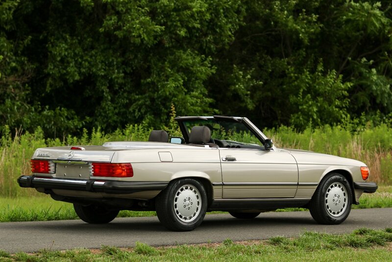 1988 Mercedes-Benz 560-Class 560SL   - Photo 17 - Rockville, MD 20850