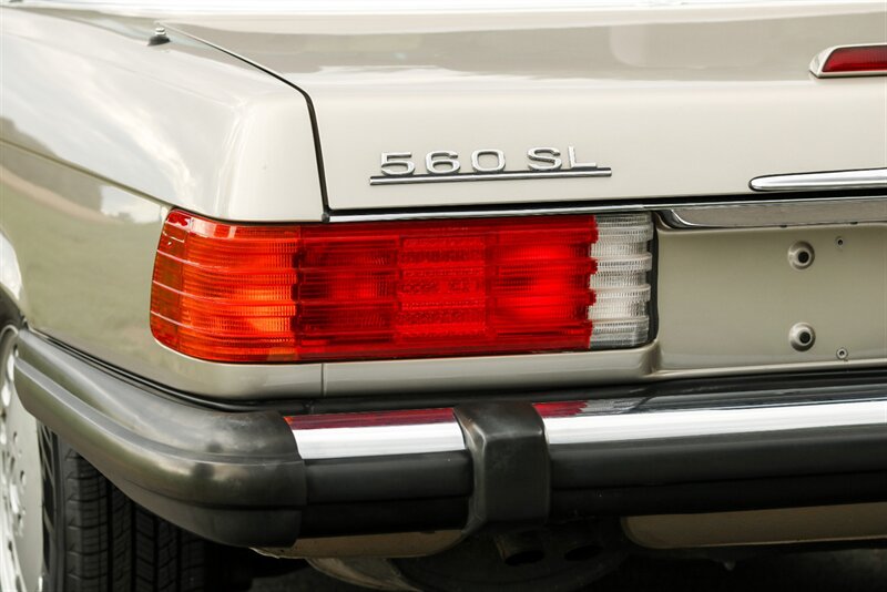 1988 Mercedes-Benz 560-Class 560SL   - Photo 42 - Rockville, MD 20850