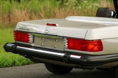 1988 Mercedes-Benz 560-Class 560SL   - Photo 39 - Rockville, MD 20850