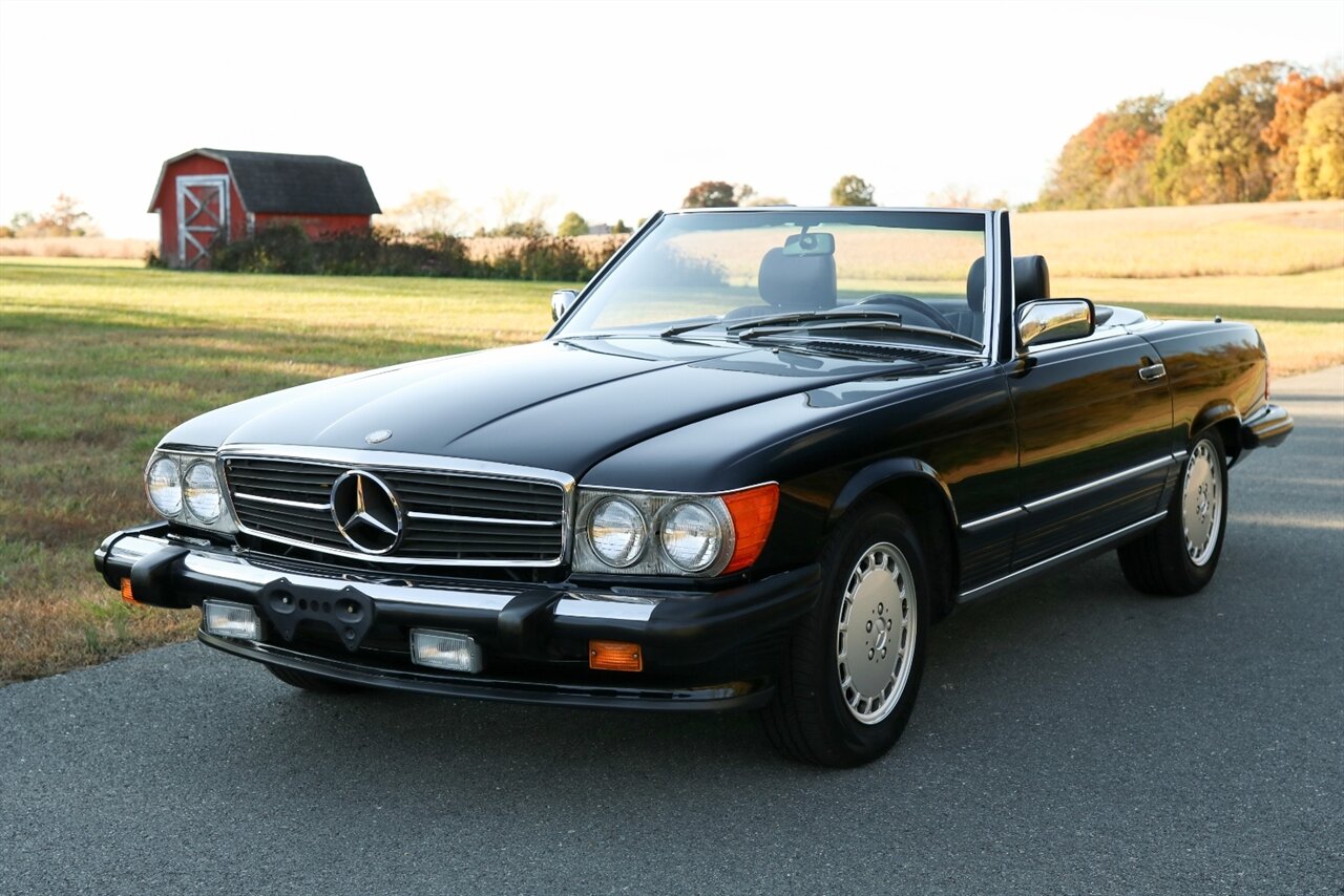 1988 Mercedes-Benz 560-Class 560 SL   - Photo 1 - Rockville, MD 20850