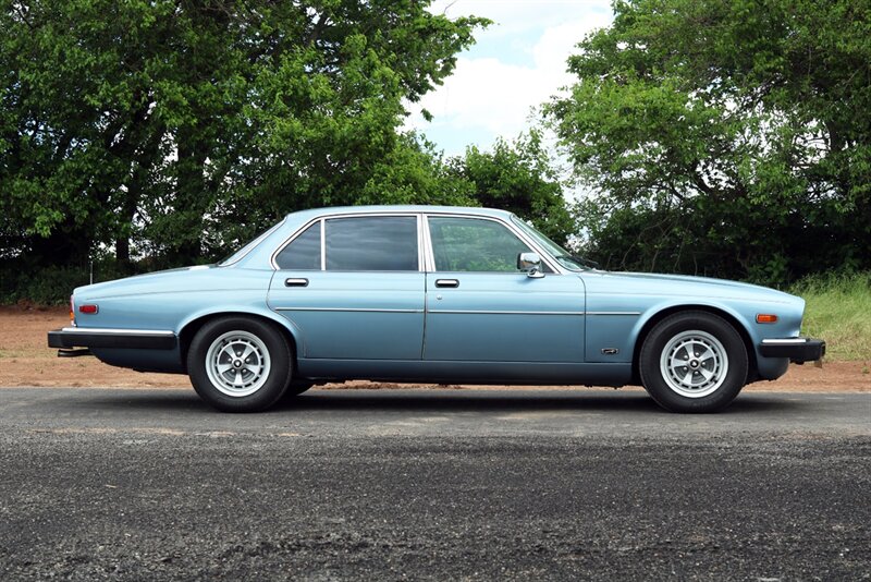 1987 Jaguar XJ XJ6   - Photo 6 - Rockville, MD 20850