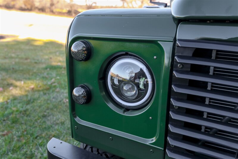 1997 Land Rover Defender 110 Pickup 300TDi   - Photo 9 - Rockville, MD 20850