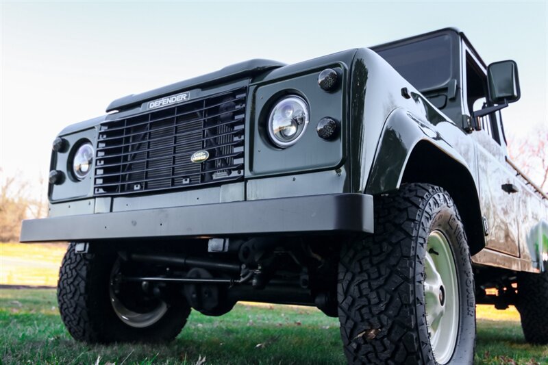 1997 Land Rover Defender 110 Pickup 300TDi   - Photo 8 - Rockville, MD 20850