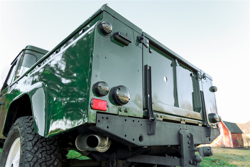 1997 Land Rover Defender 110 Pickup 300TDi   - Photo 16 - Rockville, MD 20850