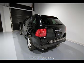 2006 Porsche Cayenne Turbo   - Photo 25 - Rockville, MD 20850