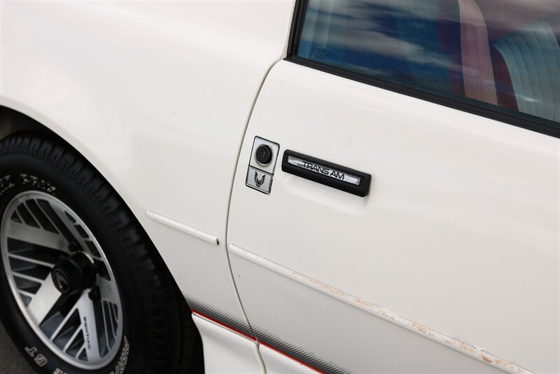 1986 Pontiac Firebird Trans Am   - Photo 28 - Rockville, MD 20850