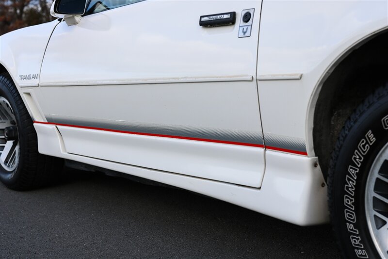 1986 Pontiac Firebird Trans Am   - Photo 36 - Rockville, MD 20850