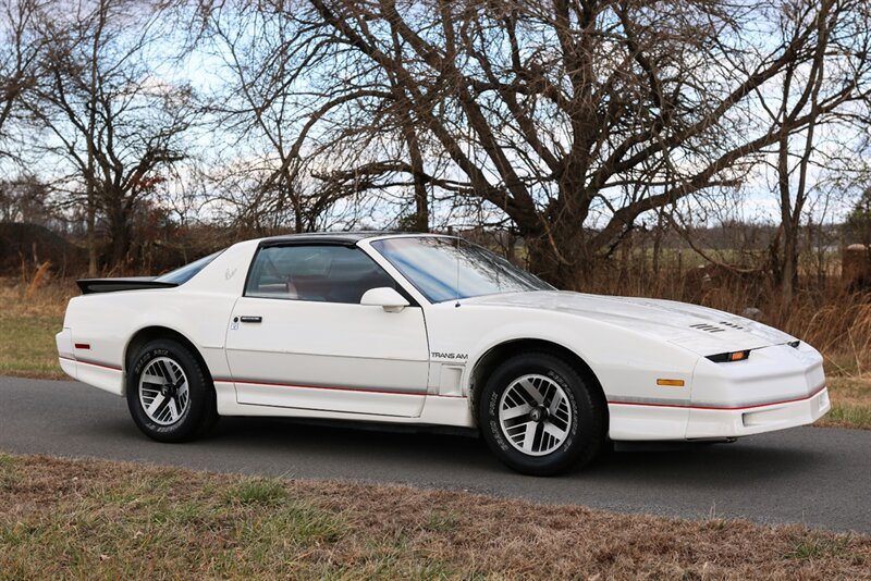 1986 Pontiac Firebird Trans Am   - Photo 11 - Rockville, MD 20850