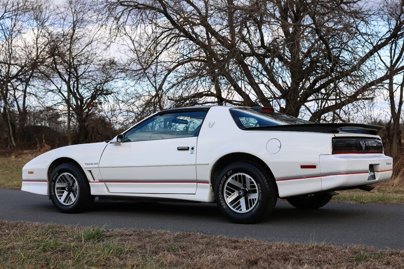 1986 Pontiac Firebird Trans Am   - Photo 7 - Rockville, MD 20850