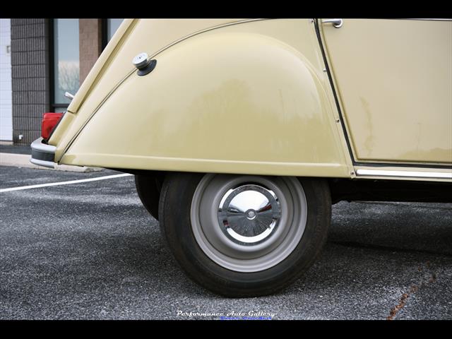 1965 Citroen 2CV AZL   - Photo 39 - Rockville, MD 20850