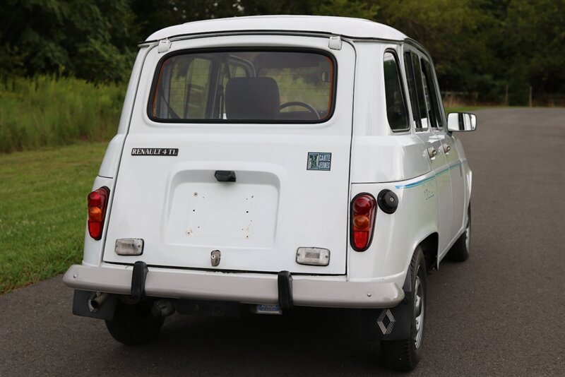 1986 Renault 4 TL Carte Jeune Edition   - Photo 9 - Rockville, MD 20850