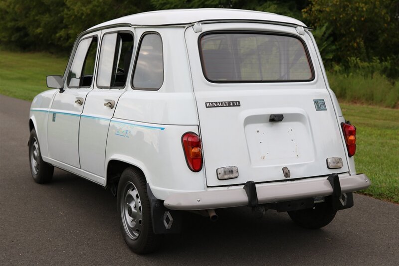 1986 Renault 4 TL Carte Jeune Edition   - Photo 12 - Rockville, MD 20850