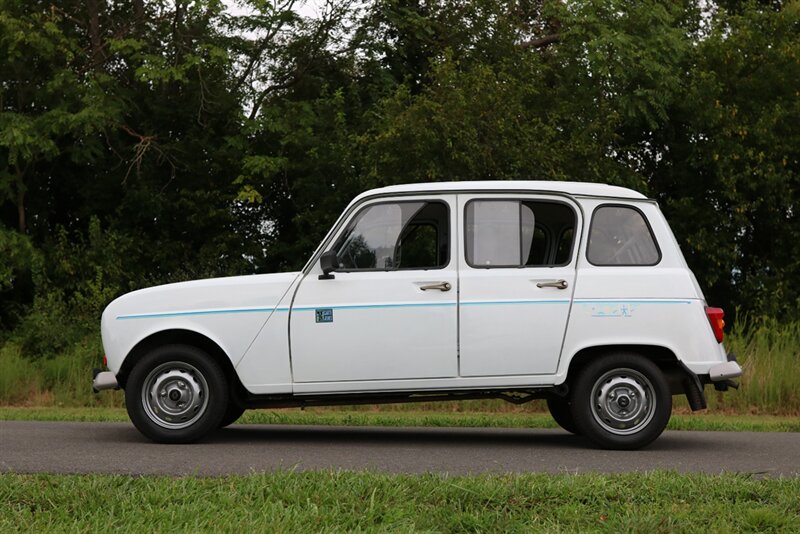 1986 Renault 4 TL Carte Jeune Edition   - Photo 5 - Rockville, MD 20850