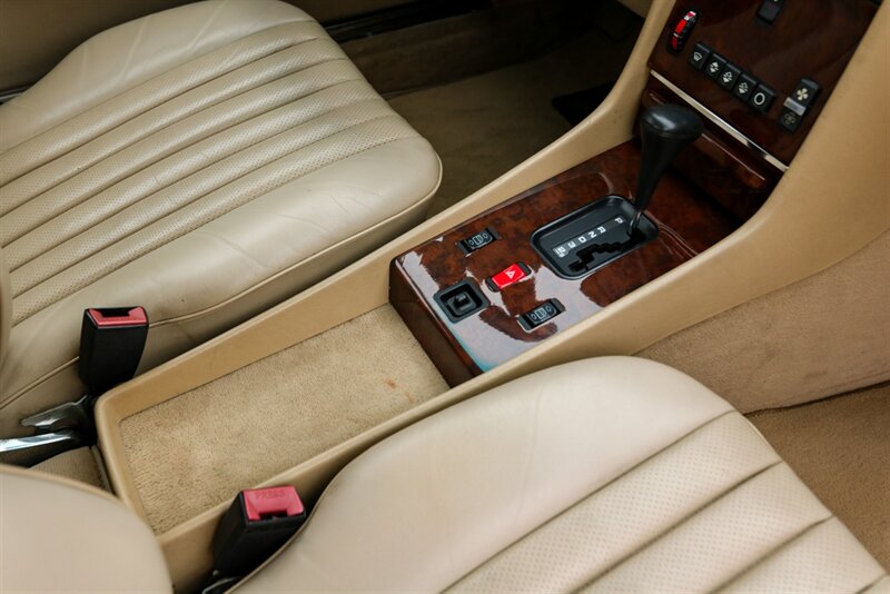 1989 Mercedes-Benz 560-Class 560 SL   - Photo 48 - Rockville, MD 20850