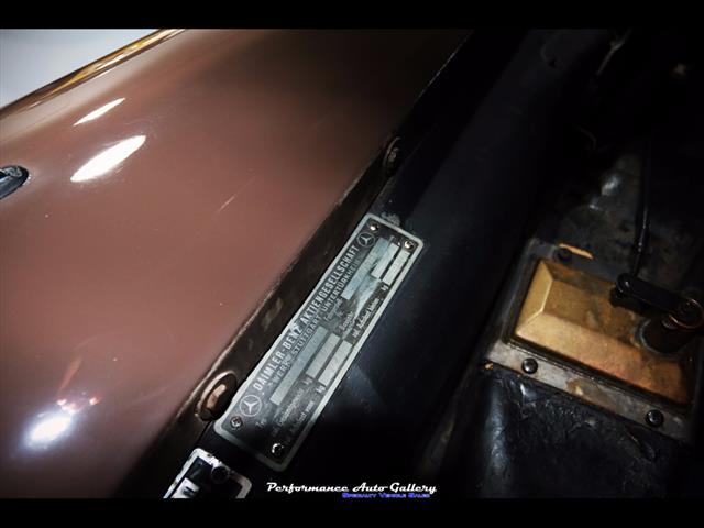 1957 Mercedes-Benz 220s Cabrio   - Photo 49 - Rockville, MD 20850