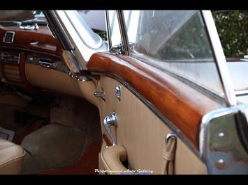 1957 Mercedes-Benz 220s Cabrio   - Photo 17 - Rockville, MD 20850